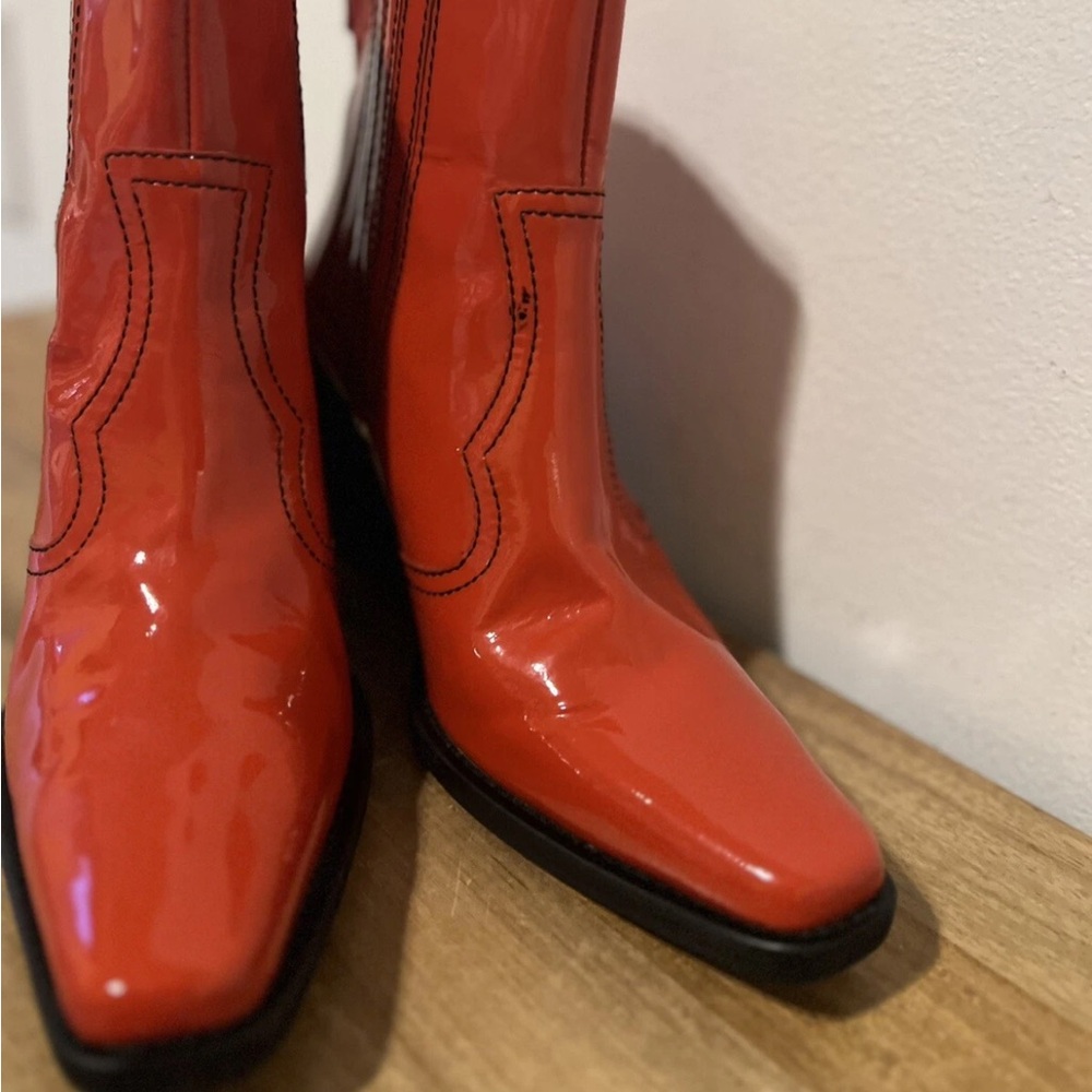 GANNI Callie Western Chelsea Boots Red Patent Leather Sz 38 US 7 7.5 G118 - Picture 4 of 16